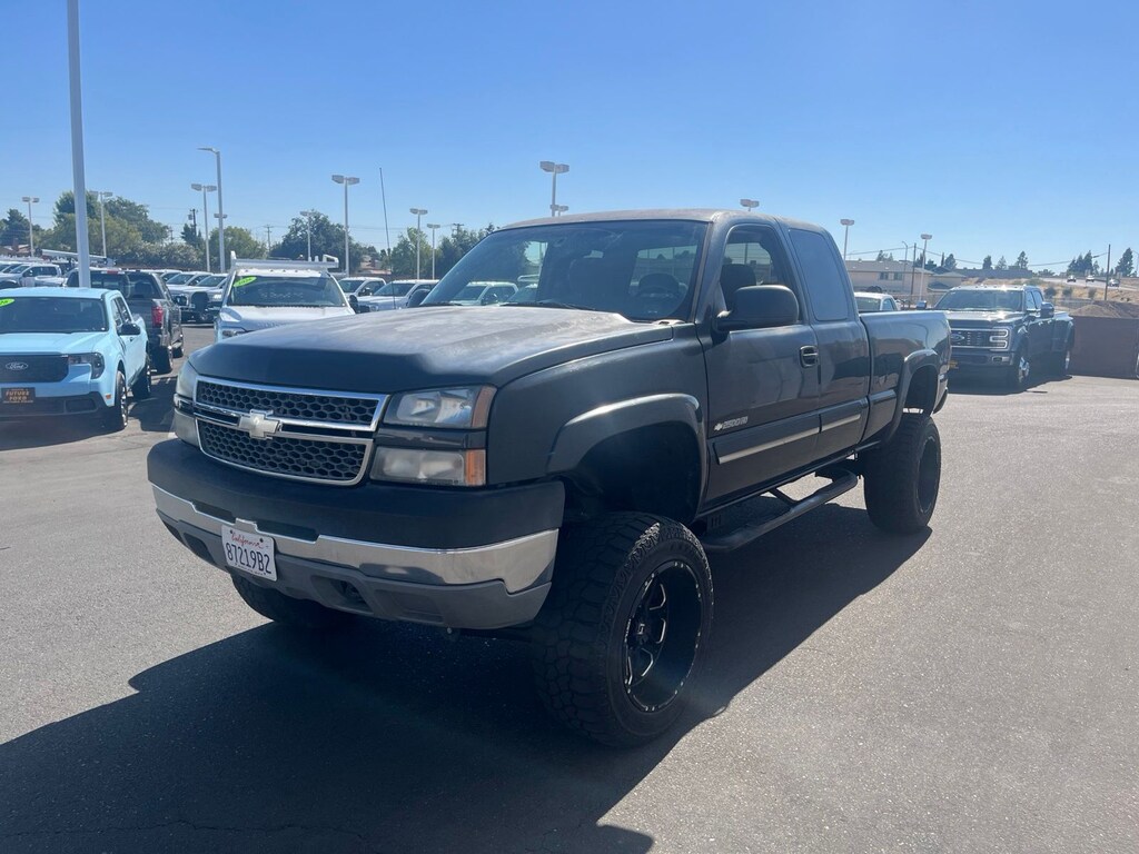 Used 2005 Chevrolet Silverado 2500HD LS Truck
