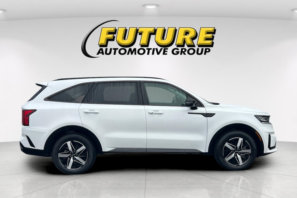 Used 2023 Kia Sorento S SUV