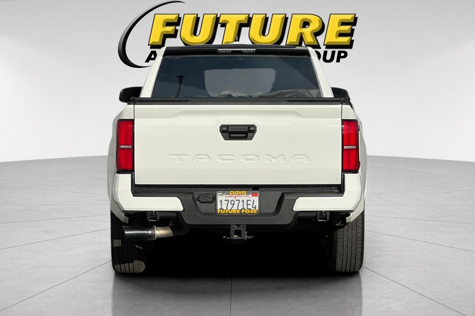 2025 Toyota Tacoma photo 4