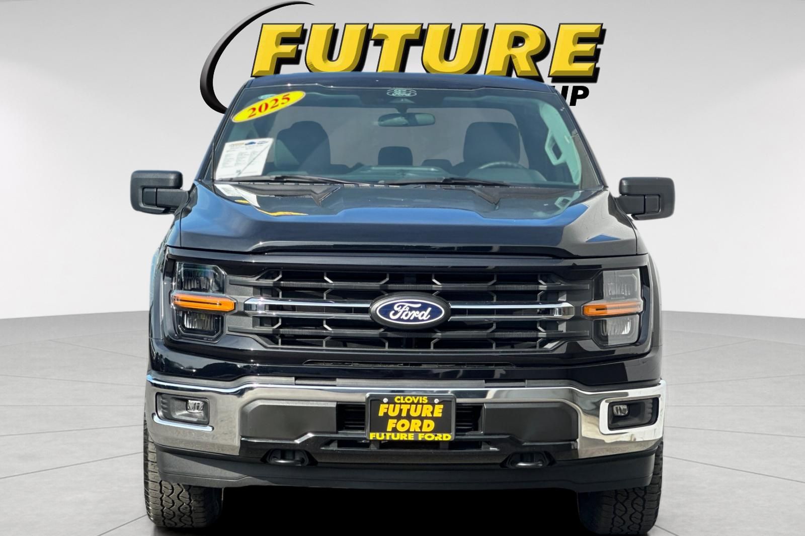 2025 Ford F-150 XLT photo 3