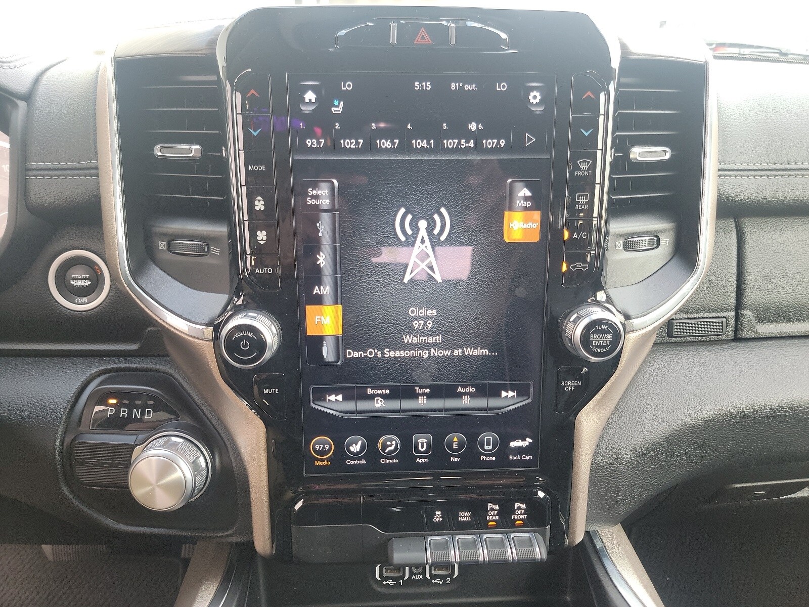 2020 Ram 1500 Laramie photo 4