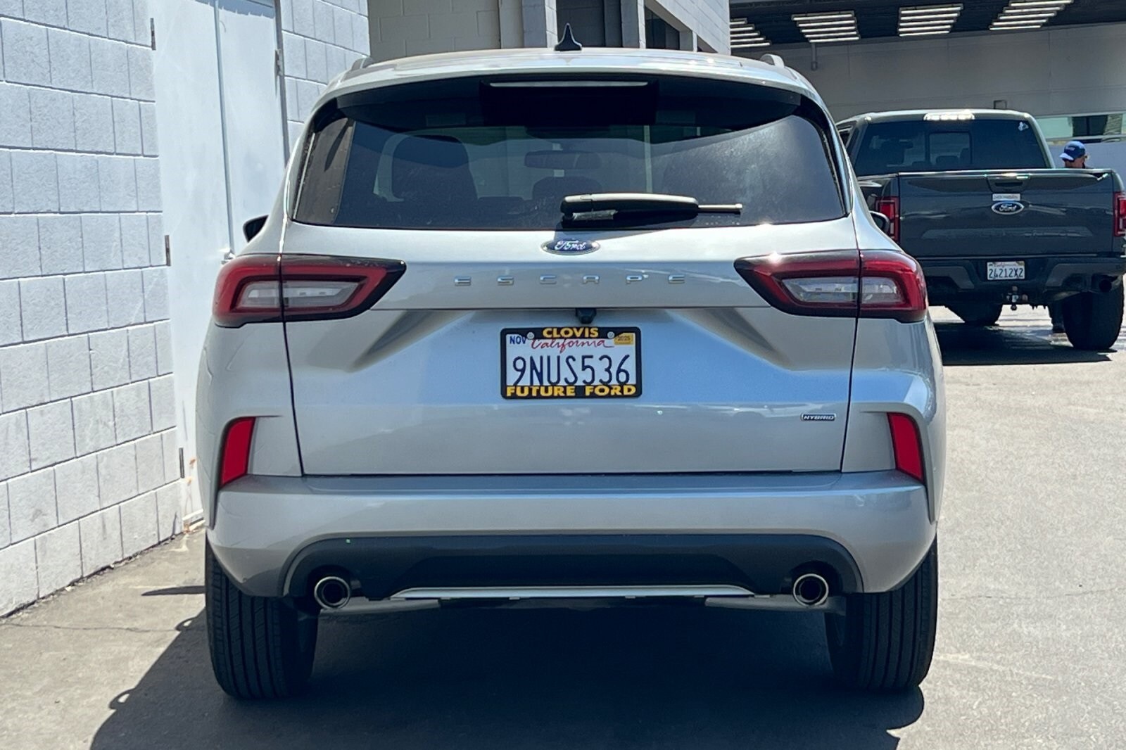 2024 Ford Escape Hybrid ST-Line photo 4