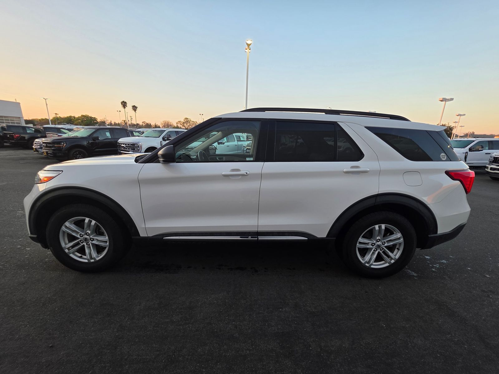 2021 Ford Explorer XLT photo 5