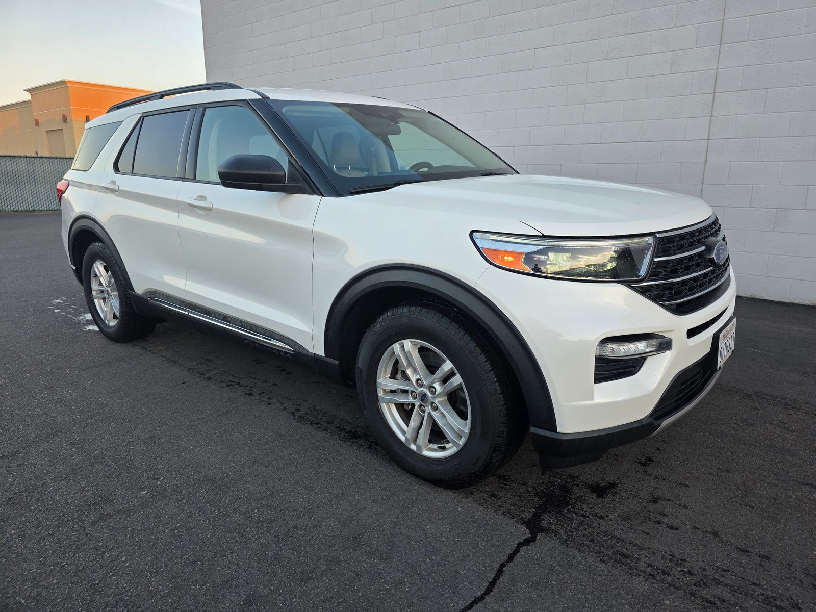 2021 Ford Explorer XLT photo 2