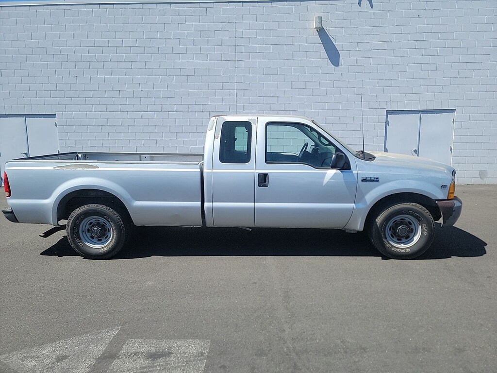 Used 2001 Ford F-250SD Truck
