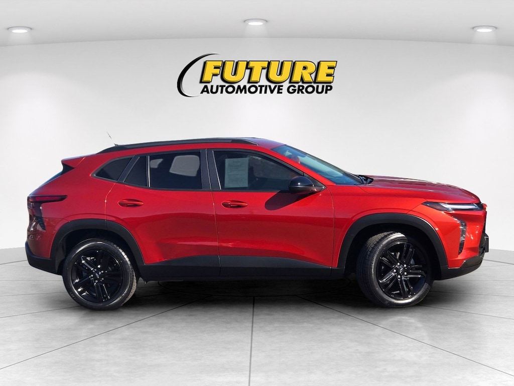 Used 2024 Chevrolet Trax Activ SUV