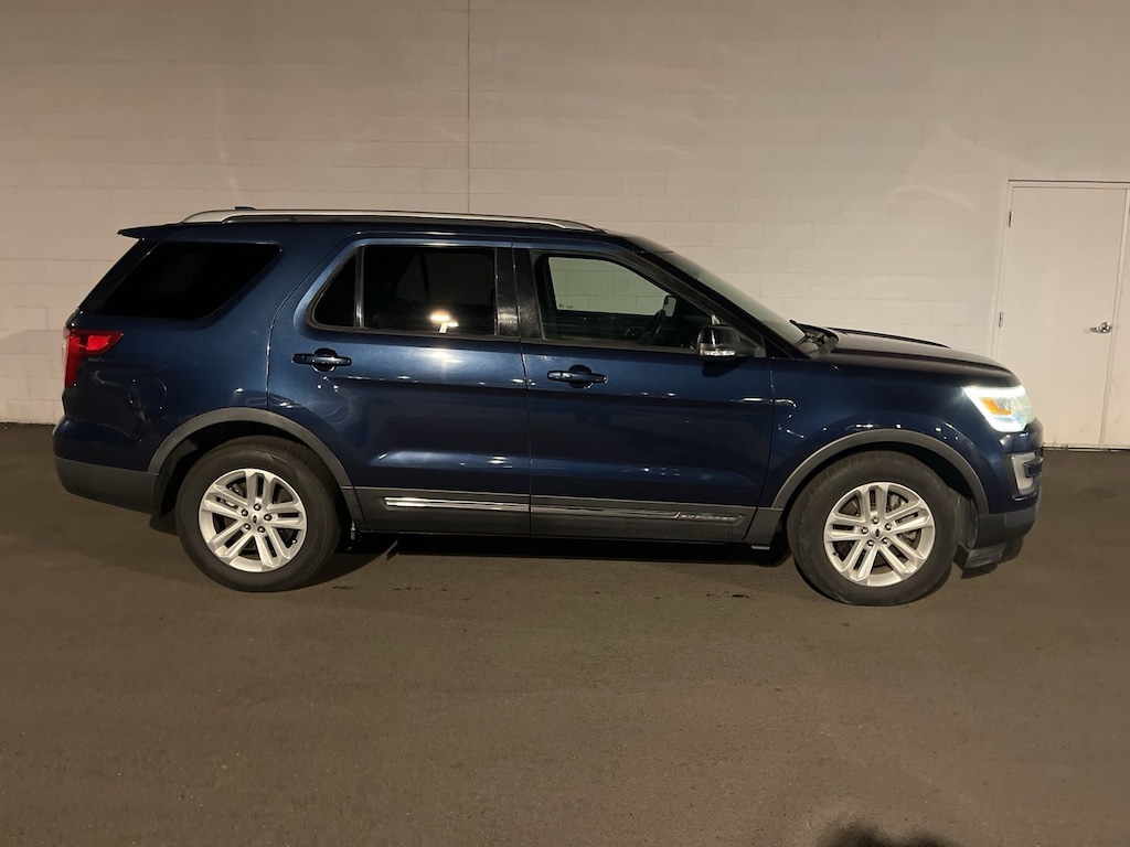 Used 2016 Ford Explorer XLT SUV