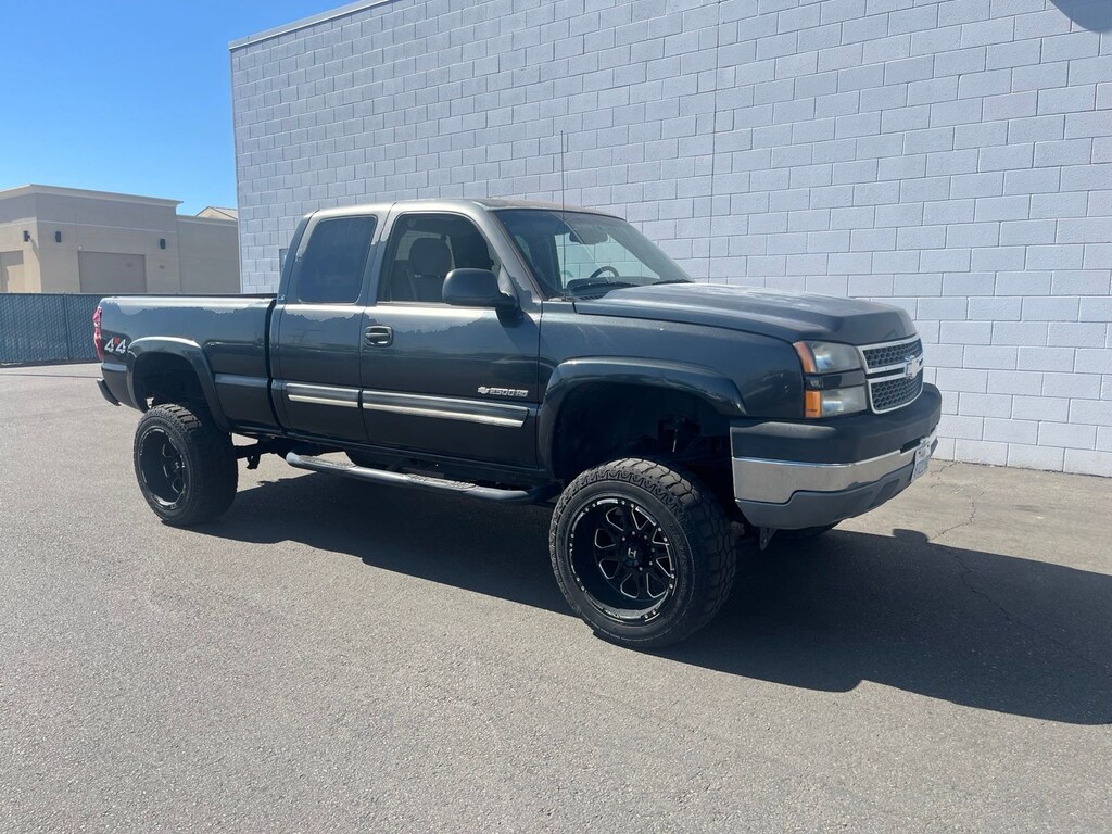 Used 2005 Chevrolet Silverado 2500HD LS Truck