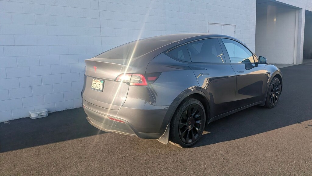 Used 2023 Tesla Model Y Long Range SUV