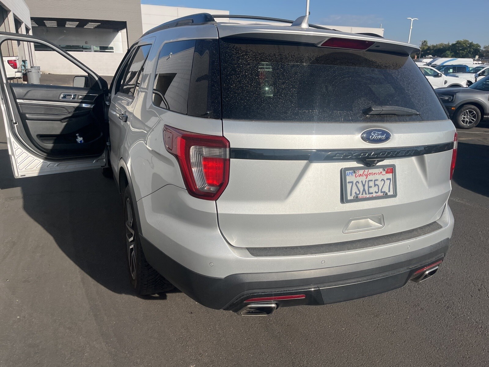 2016 Ford Explorer Sport photo 4