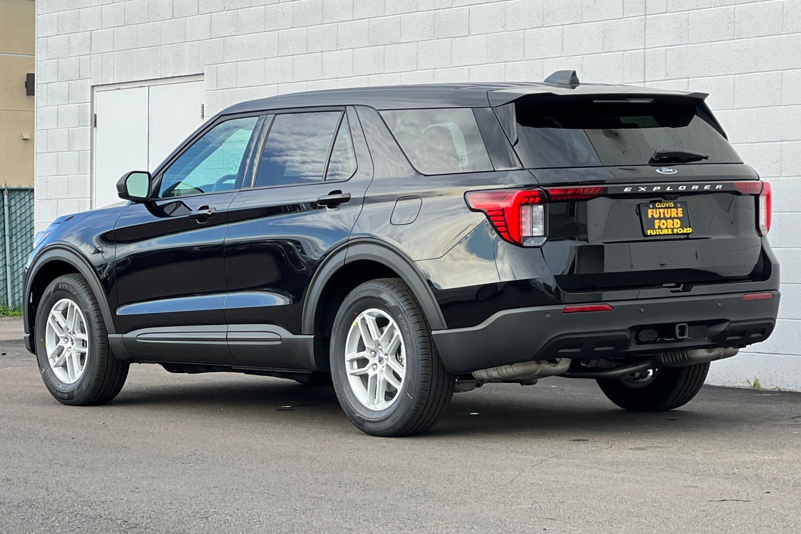 2026 Ford Explorer Active photo 4