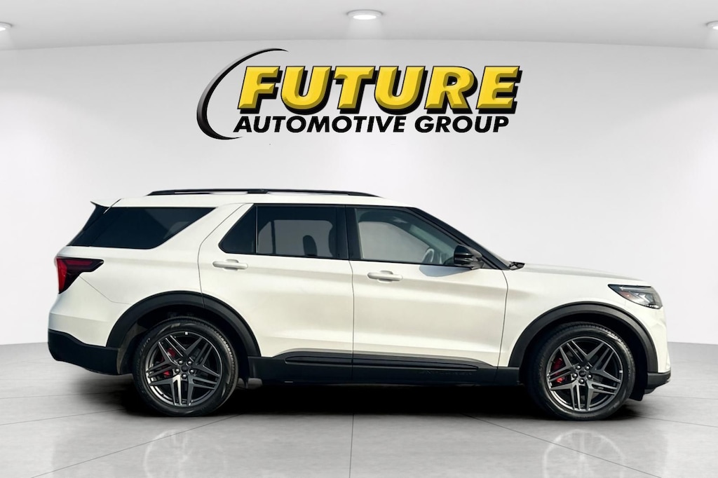 Used 2025 Ford Explorer ST SUV