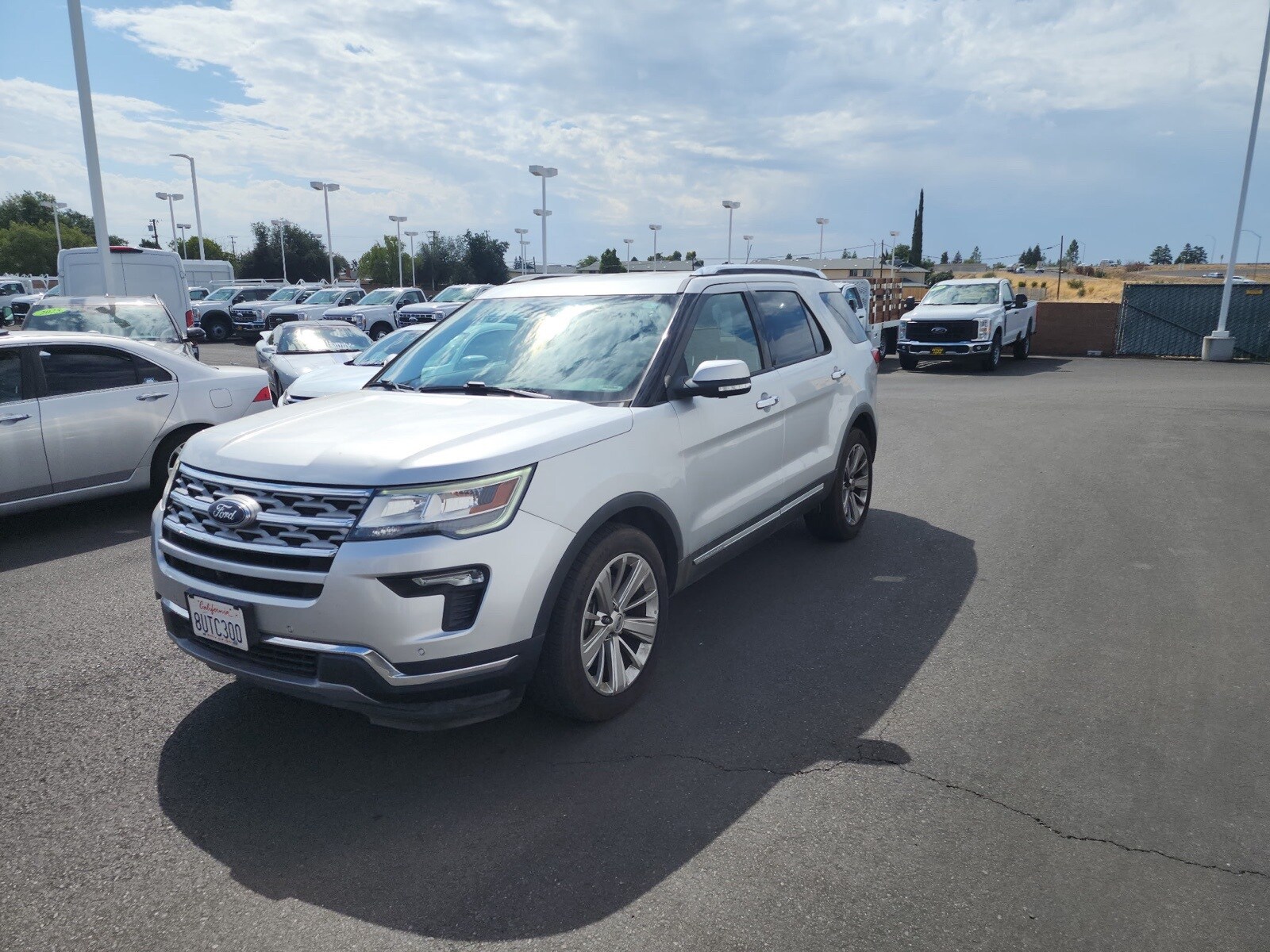 2019 Ford Explorer Limited photo 4