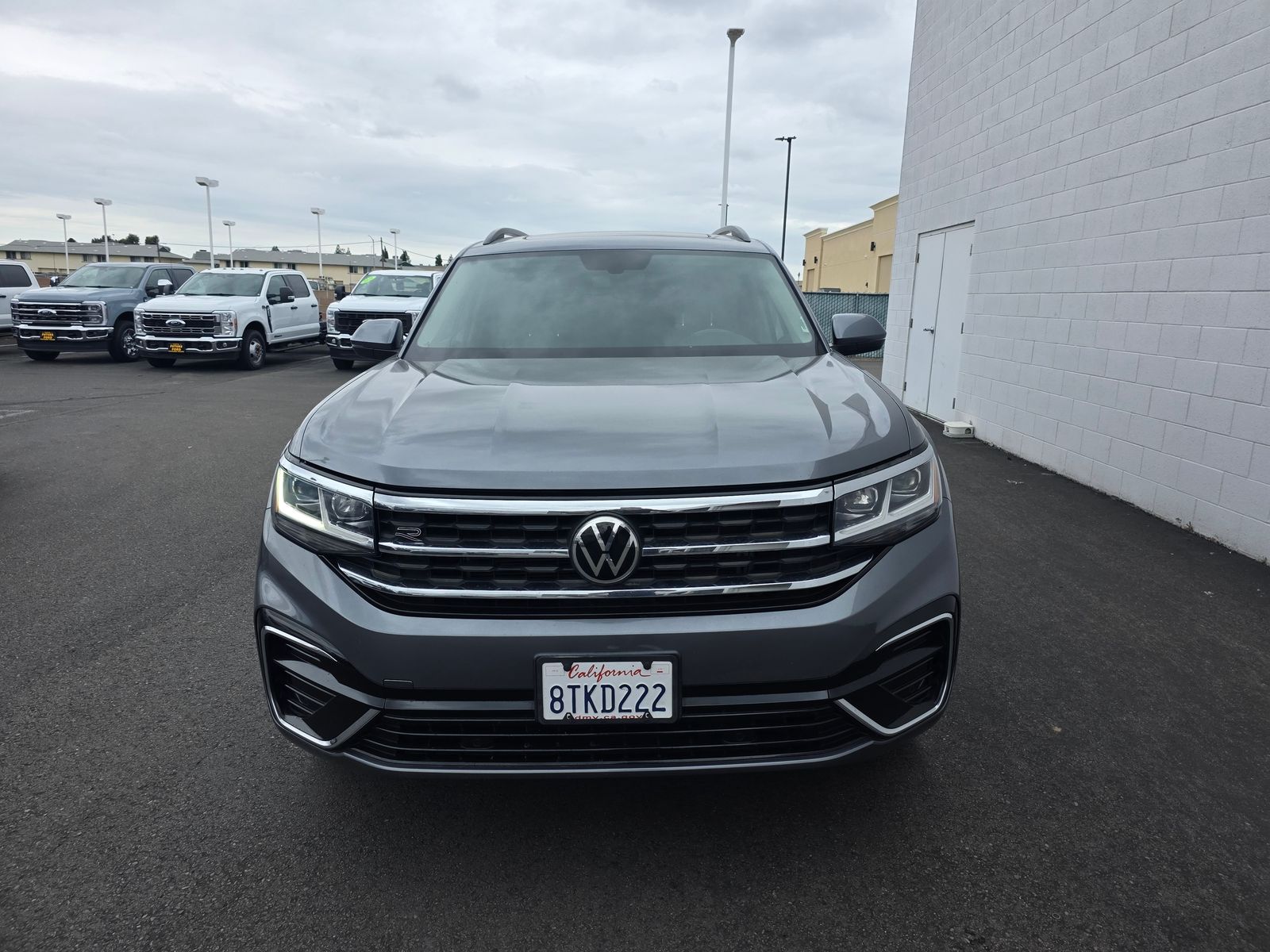 2021 Volkswagen Atlas 3.6L V6 SE w/Technology R-Line photo 3