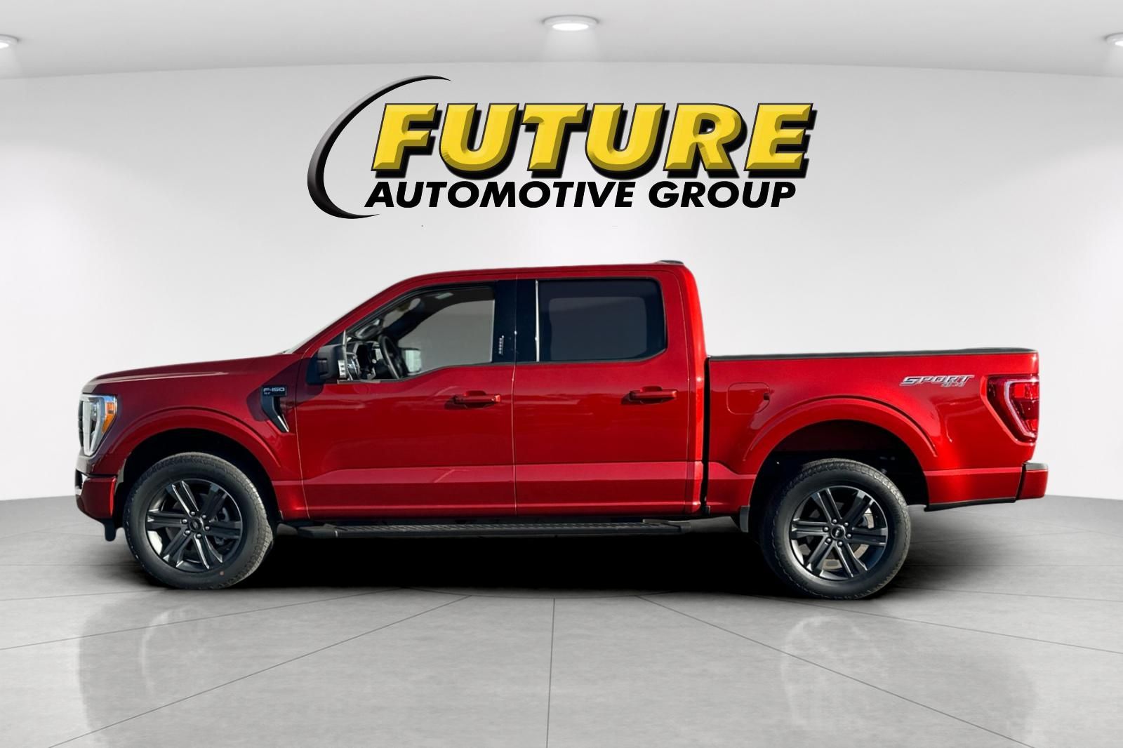 2023 Ford F-150 XLT photo 5