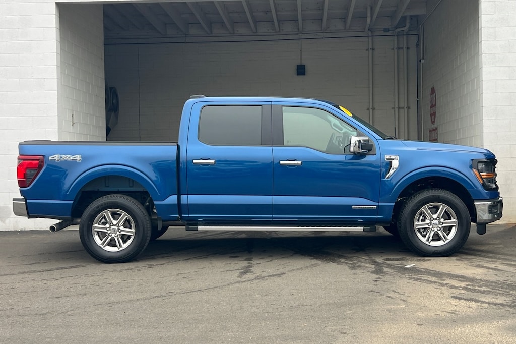 New 2025 Ford F-150 XLT Truck SuperCrew Cab