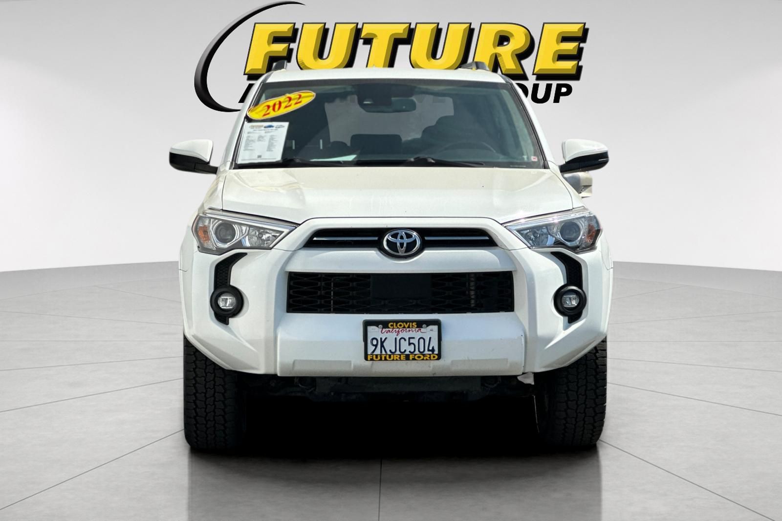 2022 Toyota 4Runner SR5 photo 3