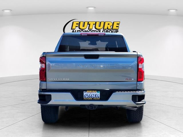 2026 Chevrolet Silverado 1500 RST photo 4