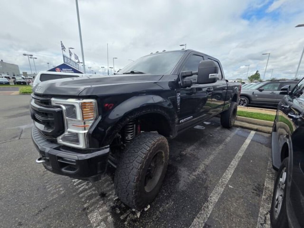 Used 2022 Ford Super Duty F-250 SRW Platinum Crew Cab Pickup