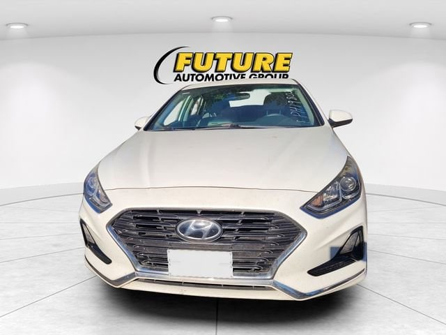 2019 Hyundai Sonata SE photo 2