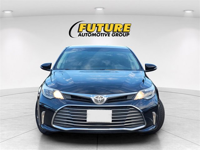 2016 Toyota Avalon photo 2