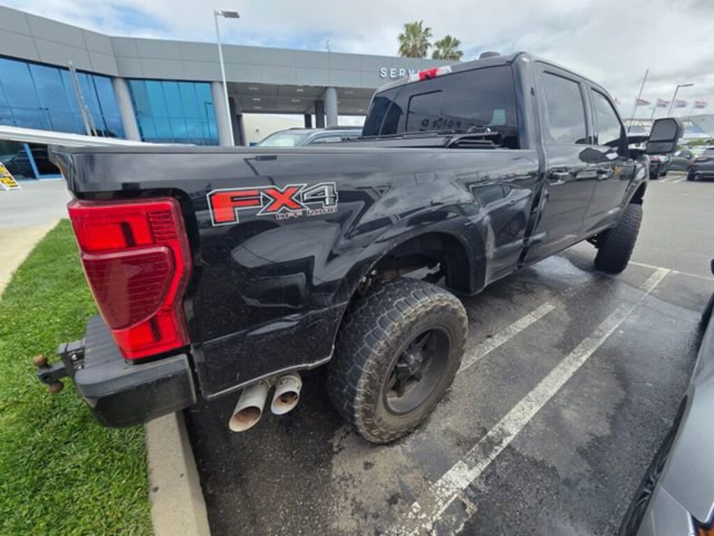 Used 2022 Ford Super Duty F-250 SRW Platinum Crew Cab Pickup