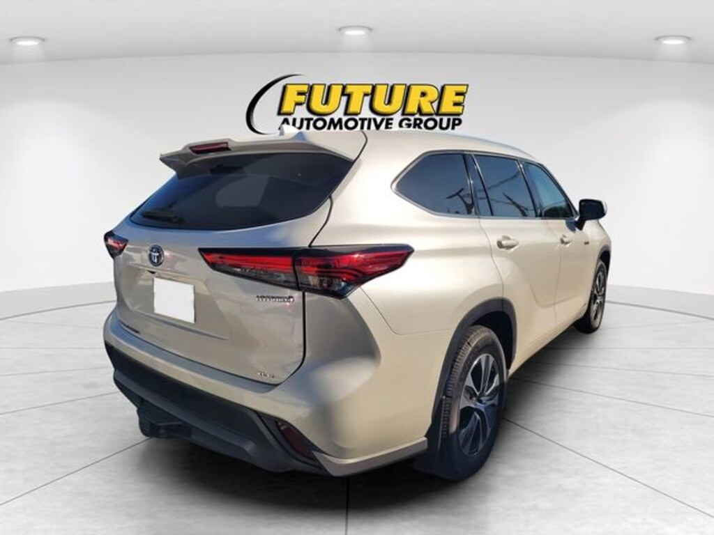 Certified 2021 Toyota Highlander Hybrid XLE Sport Utility