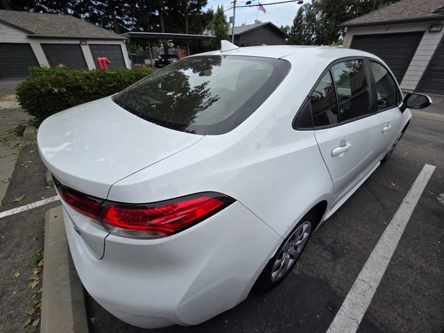 2024 Toyota Corolla LE photo 3