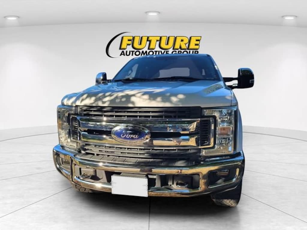 Certified 2017 Ford Super Duty F-250 SRW XLT Crew Cab Pickup