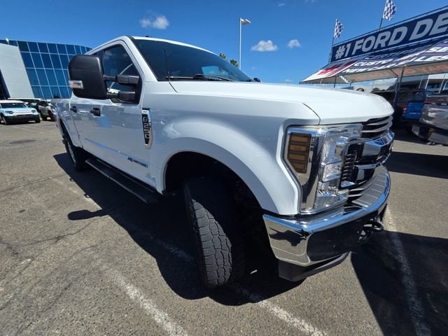 2019 Ford Super Duty F-250 SRW XLT photo 2