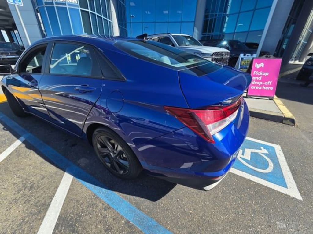 Used 2021 Hyundai Elantra SEL 4dr Car