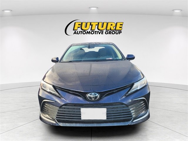 2022 Toyota Camry LE photo 2