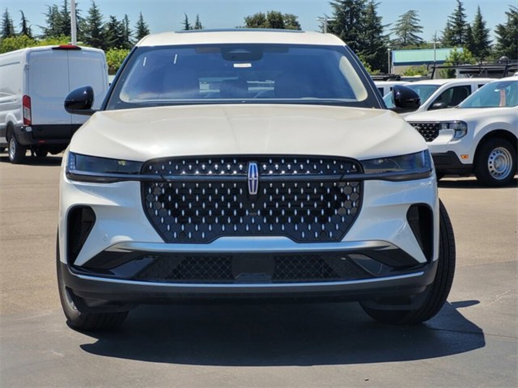 New 2026 Lincoln Nautilus Premiere Sport Utility
