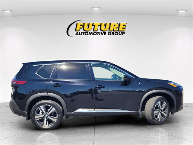 2023 Nissan Rogue SL photo 3