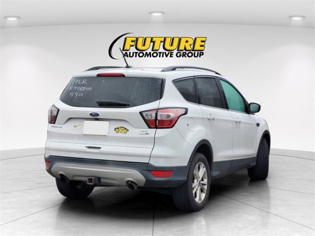 Used 2017 Ford Escape SE Sport Utility