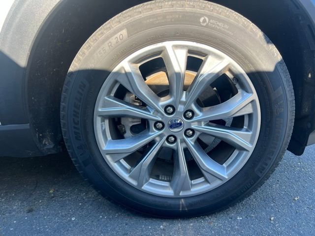 2021 Ford Explorer XLT photo 5