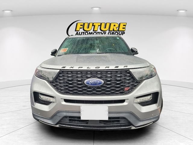 2021 Ford Explorer ST photo 2