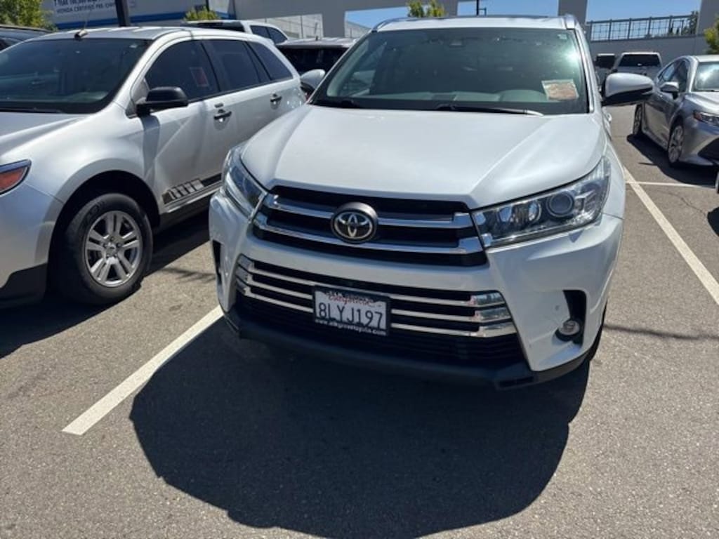 Used 2019 Toyota Highlander Limited Platinum Sport Utility