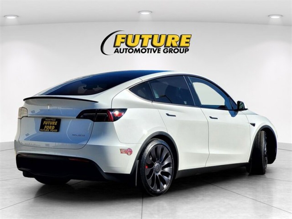 Used 2024 Tesla Model Y Performance Sport Utility