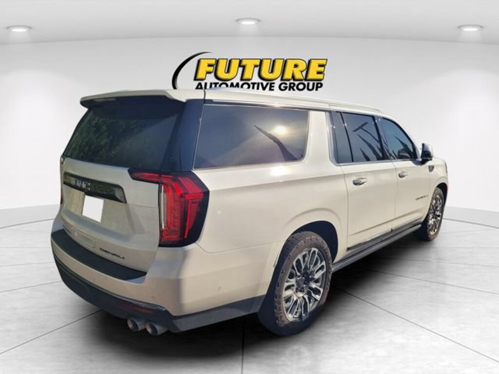 Used 2024 GMC Yukon XL Denali Ultimate Sport Utility