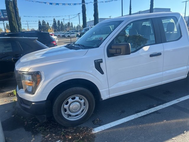 2023 Ford F-150 XL photo 3