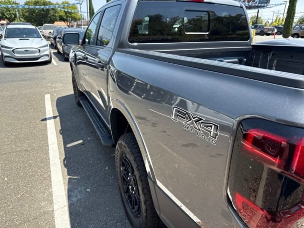 Used 2025 Ford Ranger XLT Crew Cab Pickup