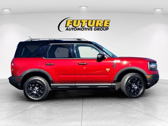 2025 Ford Bronco Sport Badlands photo 2