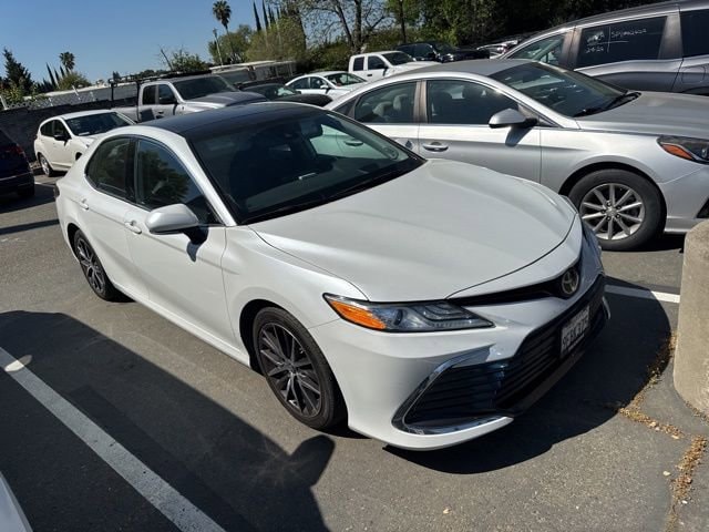 2023 Toyota Camry XLE V6 photo 2