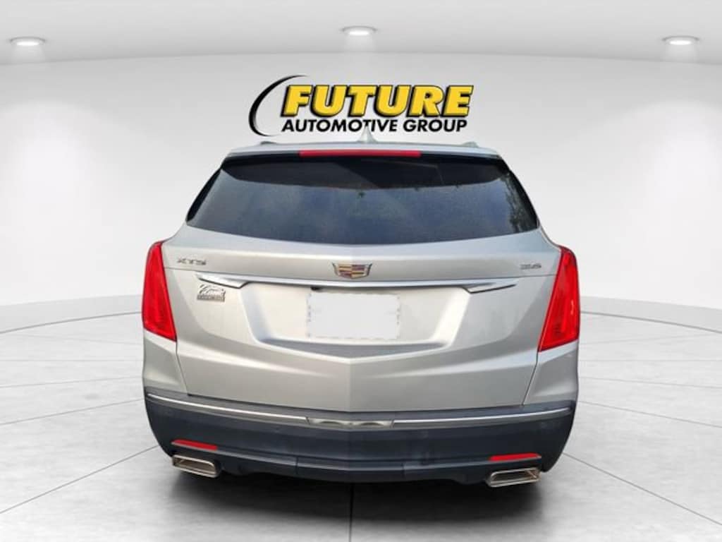 Used 2017 Cadillac XT5 Premium Luxury FWD Sport Utility