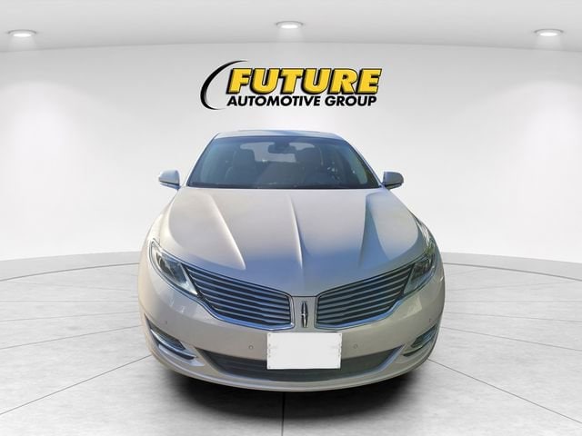 2015 Lincoln MKZ photo 2