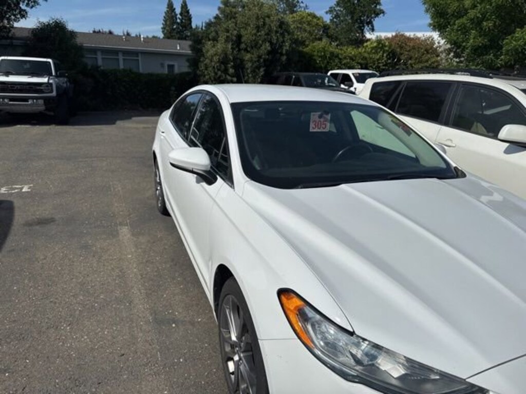 Certified 2017 Ford Fusion SE 4dr Car