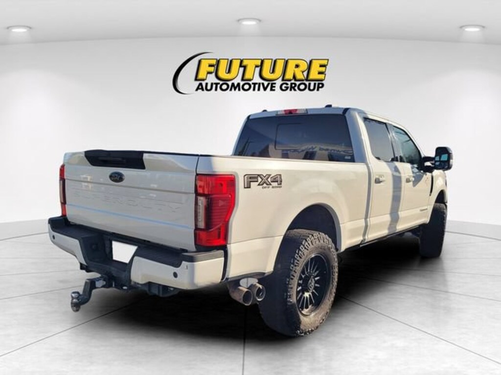 Used 2022 Ford Super Duty F-250 SRW LARIAT Crew Cab Pickup