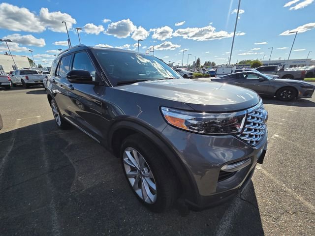 2024 Ford Explorer Platinum photo 2