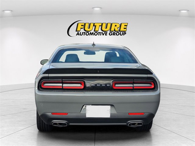 2018 Dodge Challenger SXT photo 4